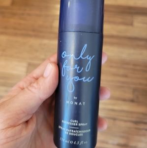 Monat Curl Refresher Spray